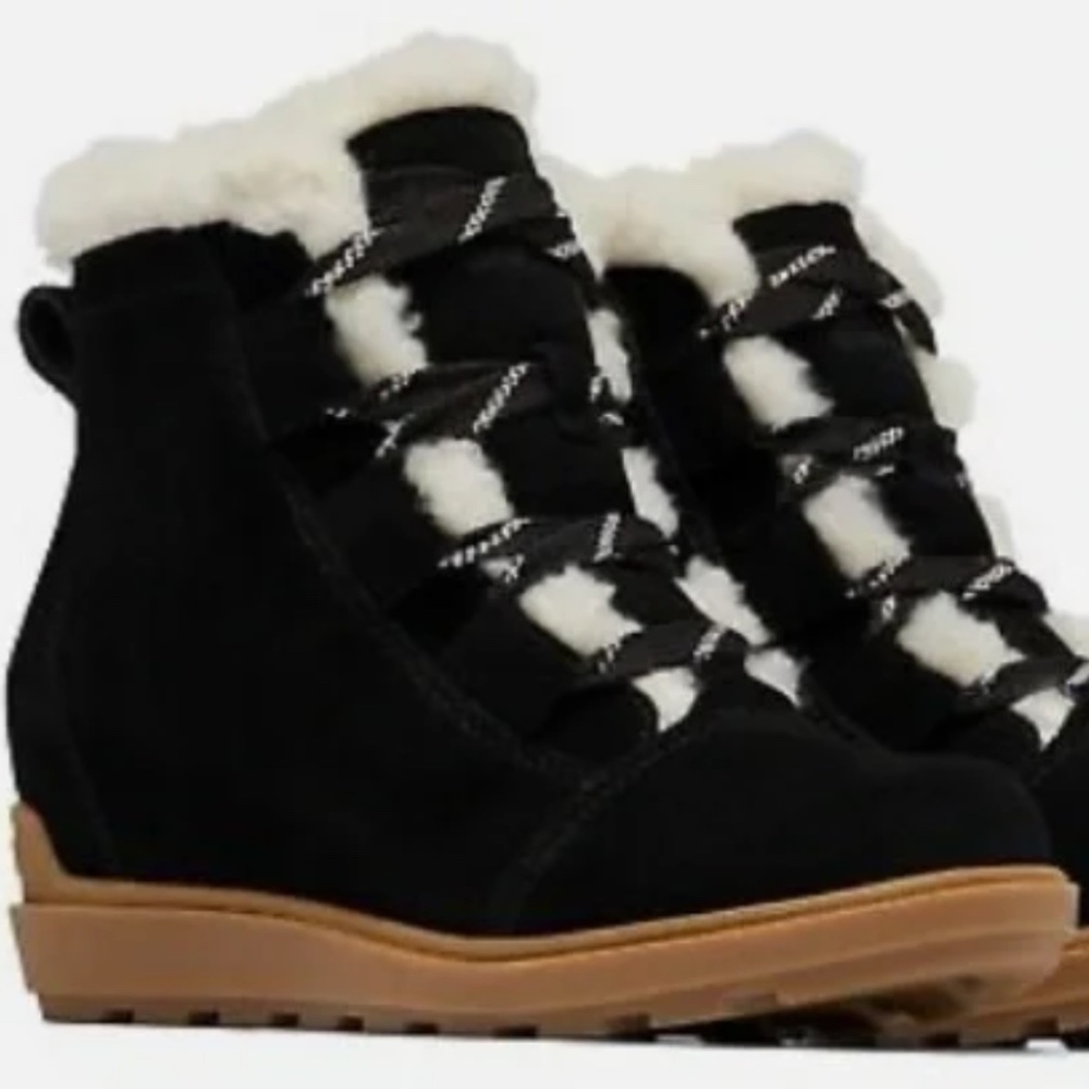 New Sorel Evie II Cozy Boots Size 6.5 US